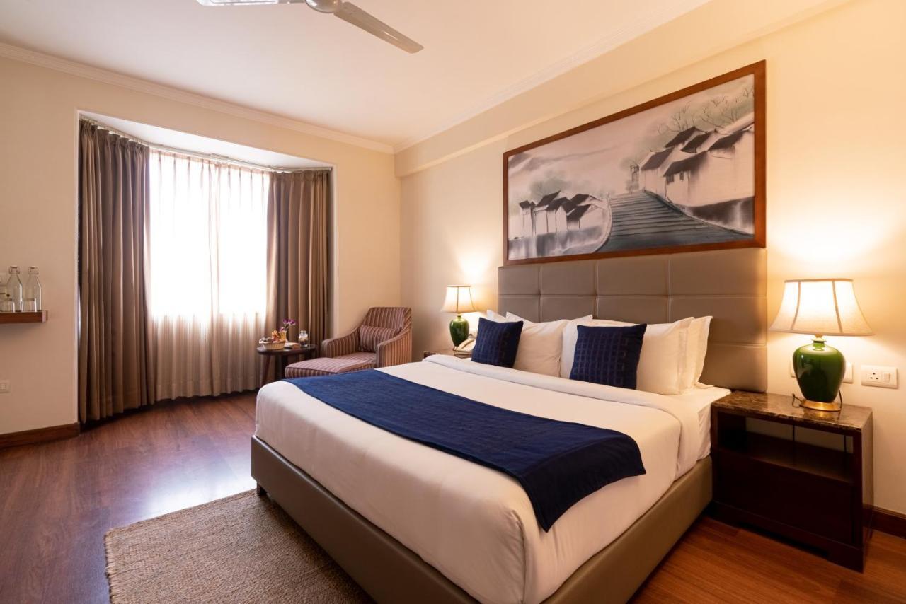 8Fold By Larisa Hotel Shimla Luaran gambar
