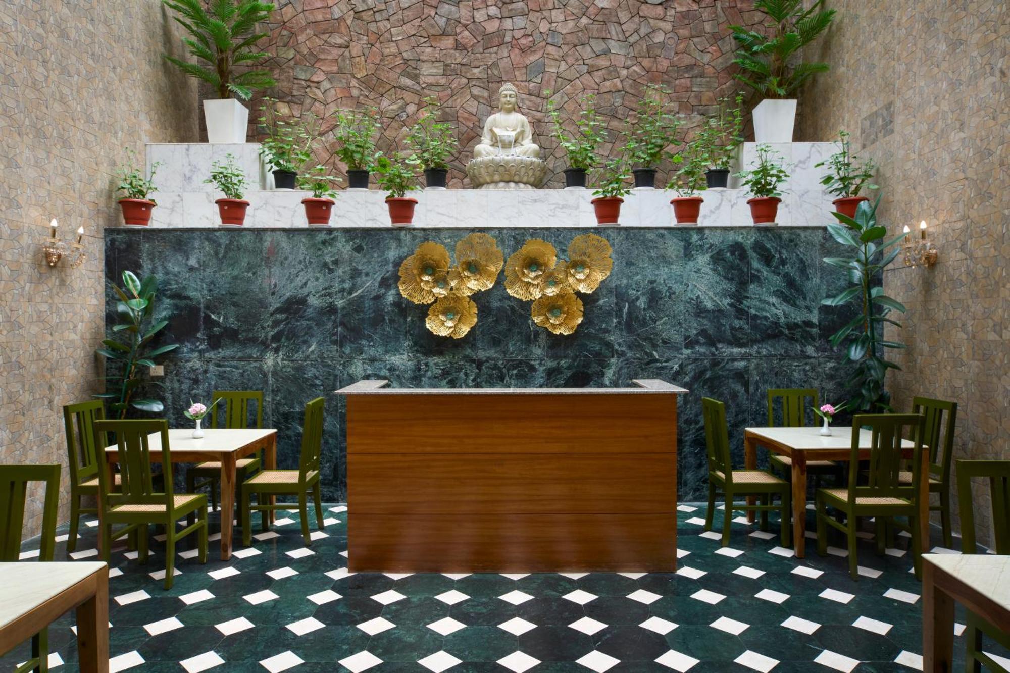 8Fold By Larisa Hotel Shimla Luaran gambar