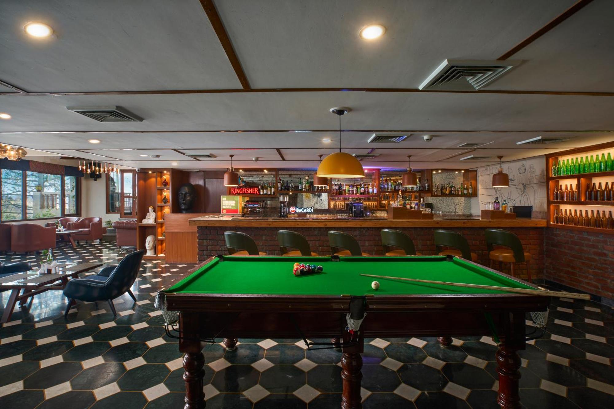 8Fold By Larisa Hotel Shimla Luaran gambar