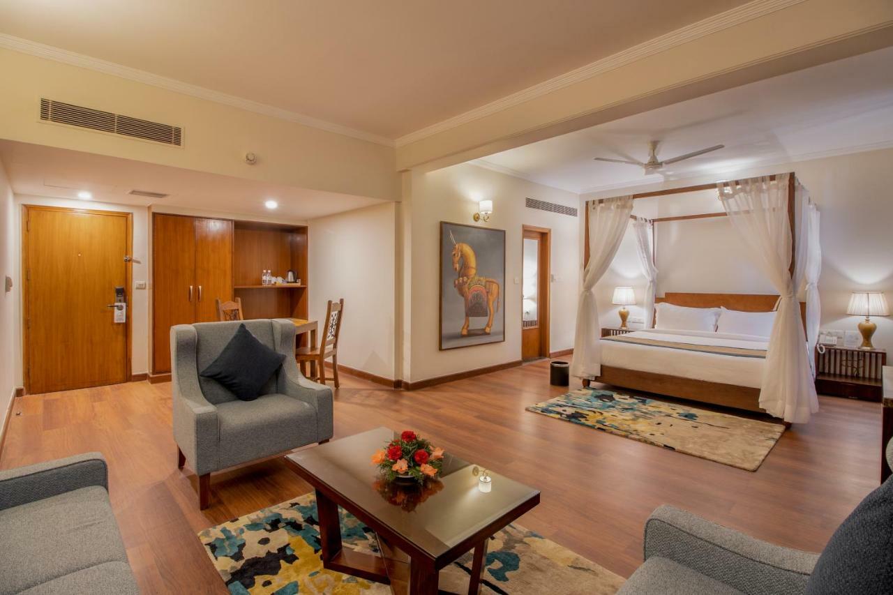 8Fold By Larisa Hotel Shimla Luaran gambar